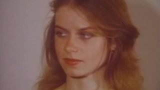 Зрелый доктор выебал молоденькую пациентку в письку и попку, когда она просто пришла на осмотр